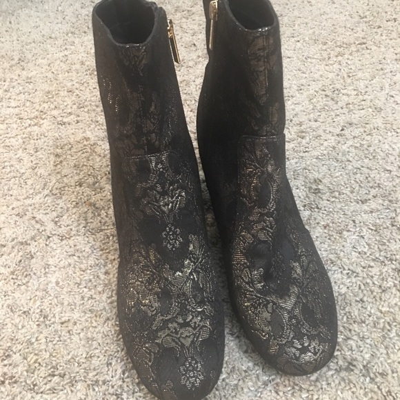 Unisa Black/Gold Lace Booties - Picture 3 of 10